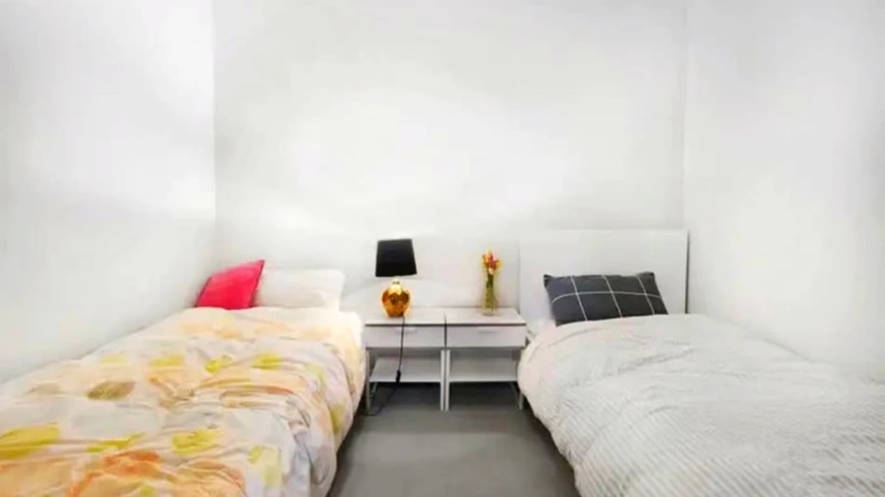 Furnished room in a flatshare