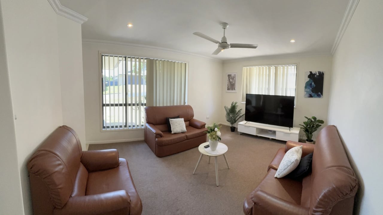 Furnished room with own bathroom