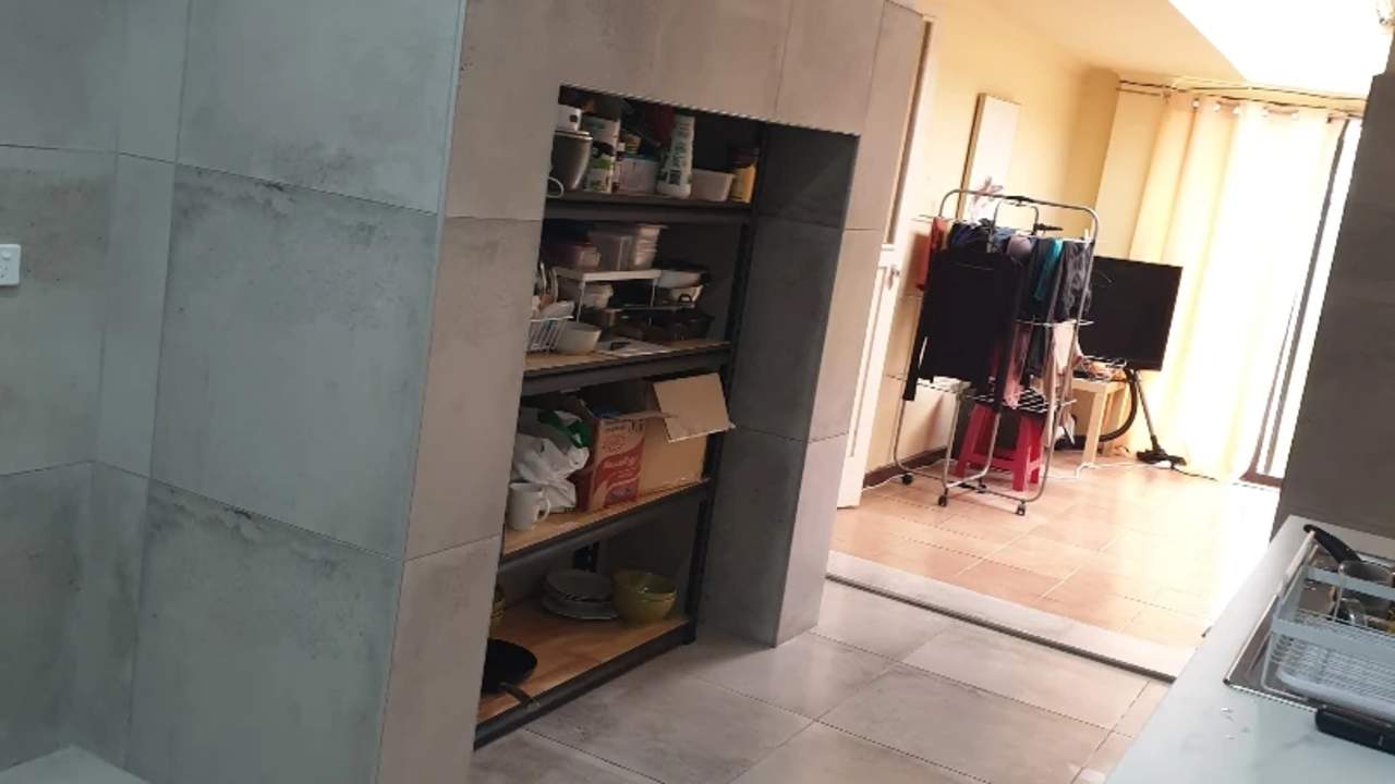 Furnished room in a share house