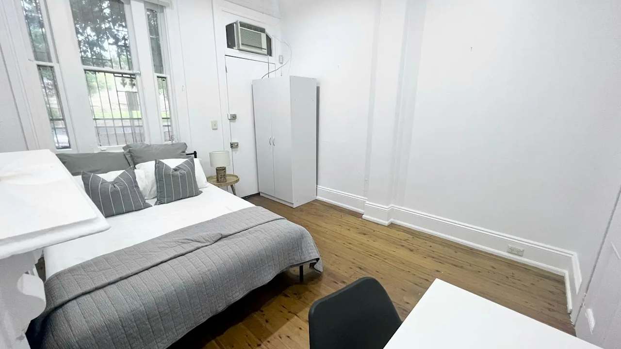 Room with ensuite in a share house