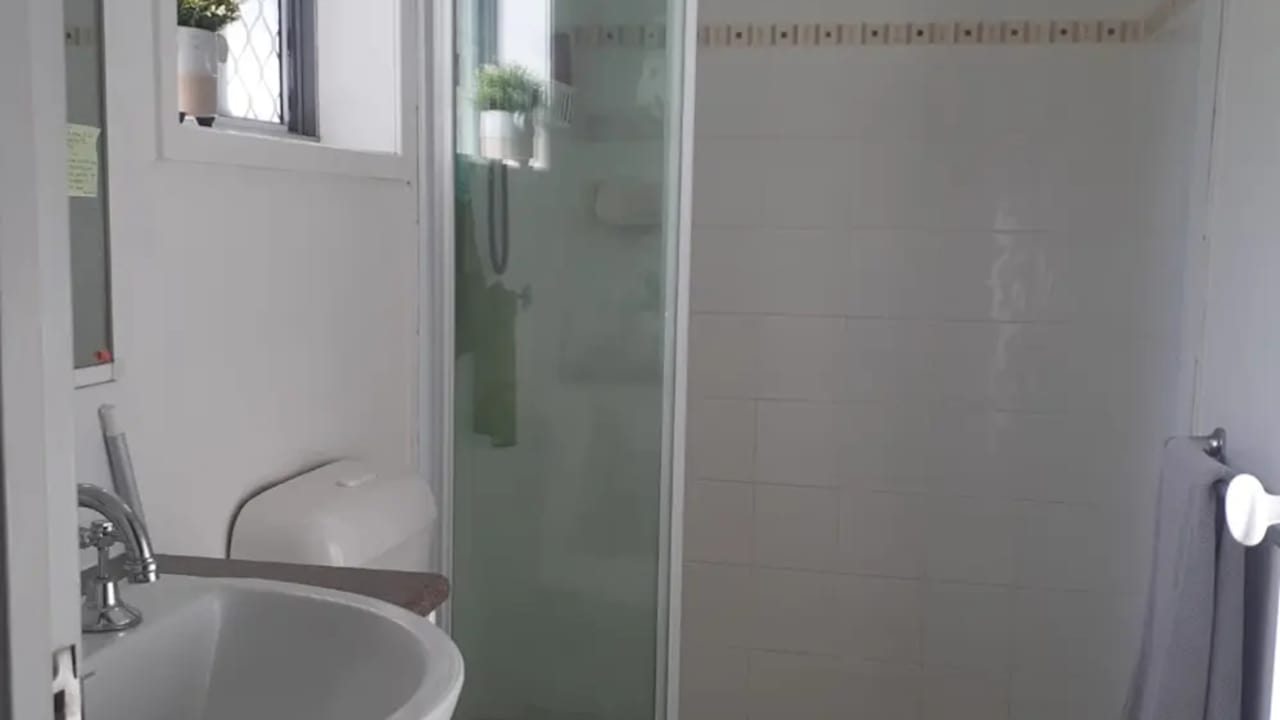 Furnished room with own bathroom