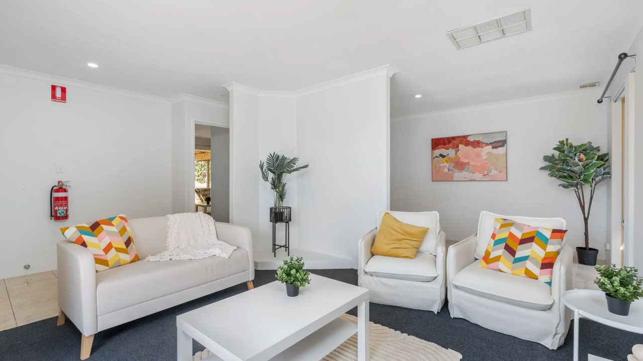 Furnished room in a share house