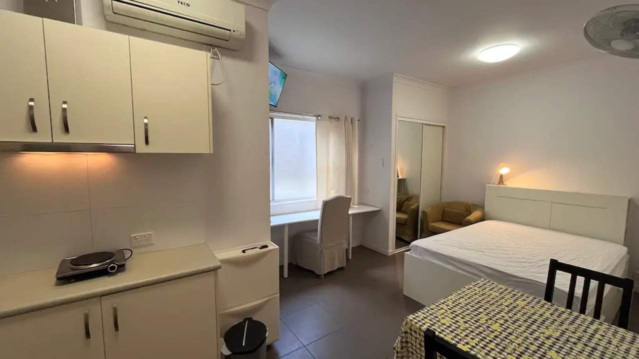 Furnished room studio flat for rent