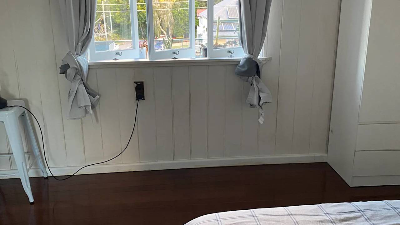 Room in a share house
