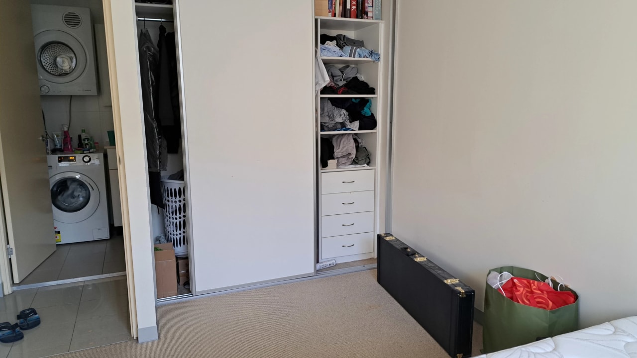 Furnished room in a flatshare