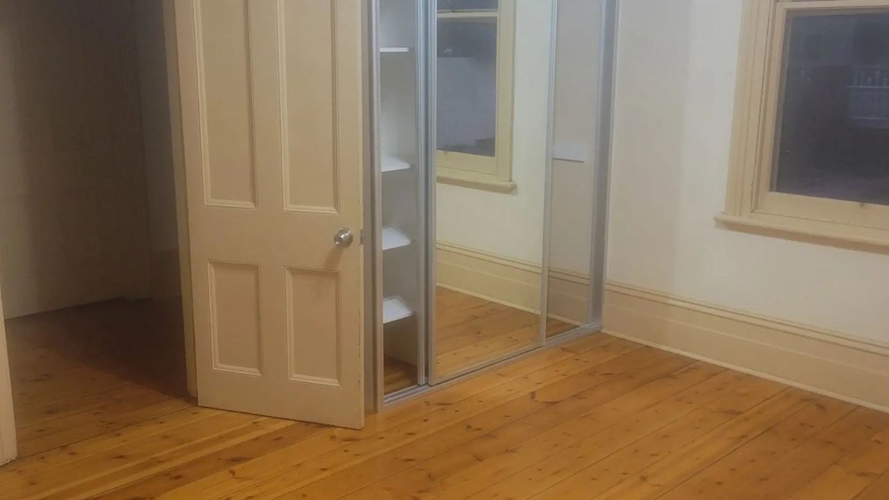 Unfurnished room in a share house