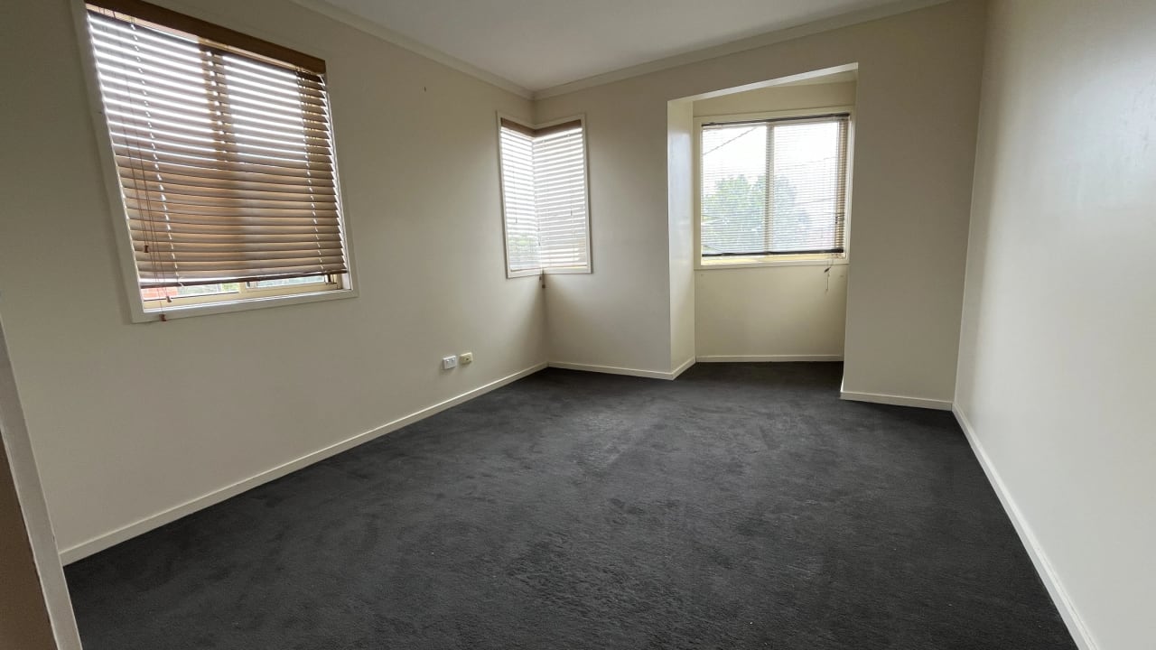 Unfurnished room in a share house
