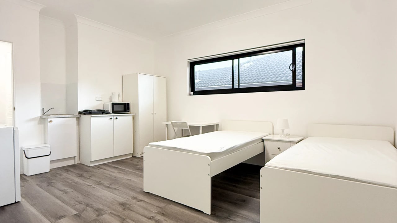 Furnished room studio flat for rent