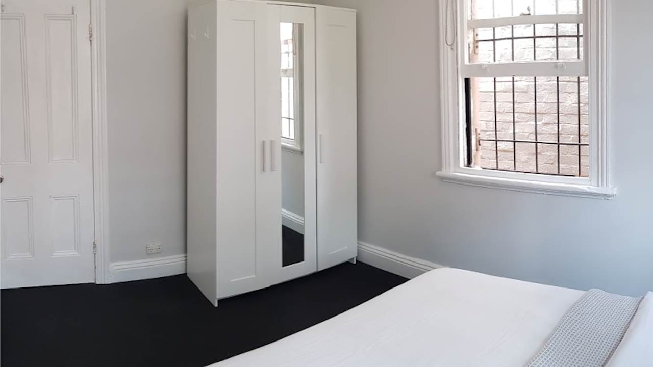 Furnished room in a share house