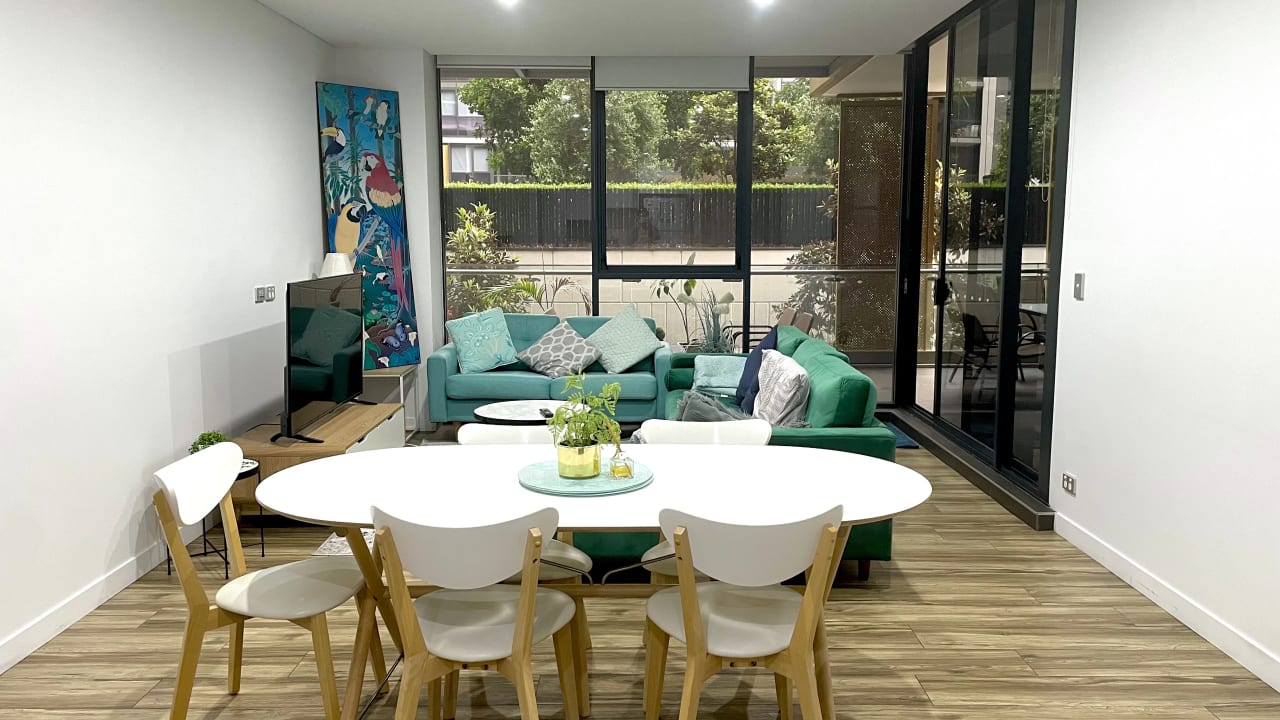 Furnished room in a flatshare