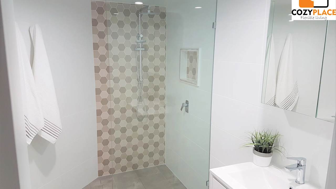 Furnished room in a flatshare