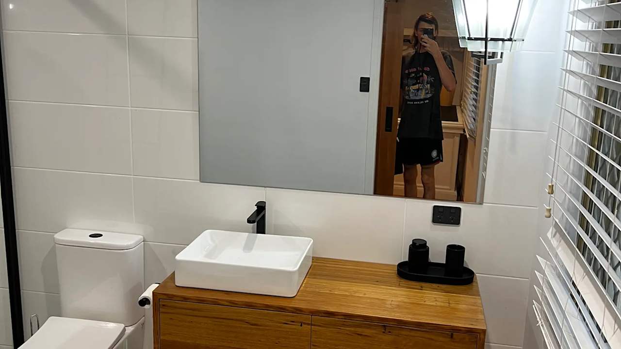 Furnished room with ensuite in a share house