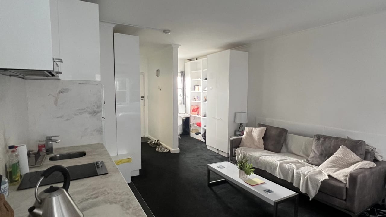 Furnished room studio flat for rent