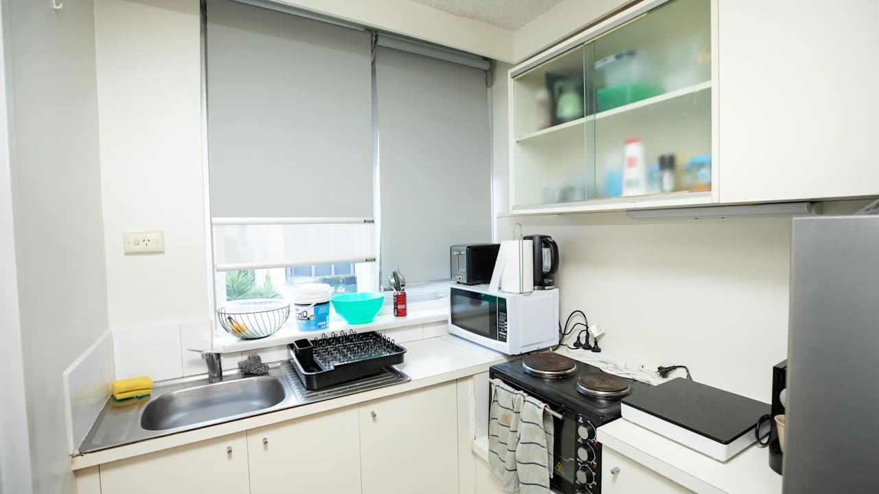 Furnished room studio flat for rent