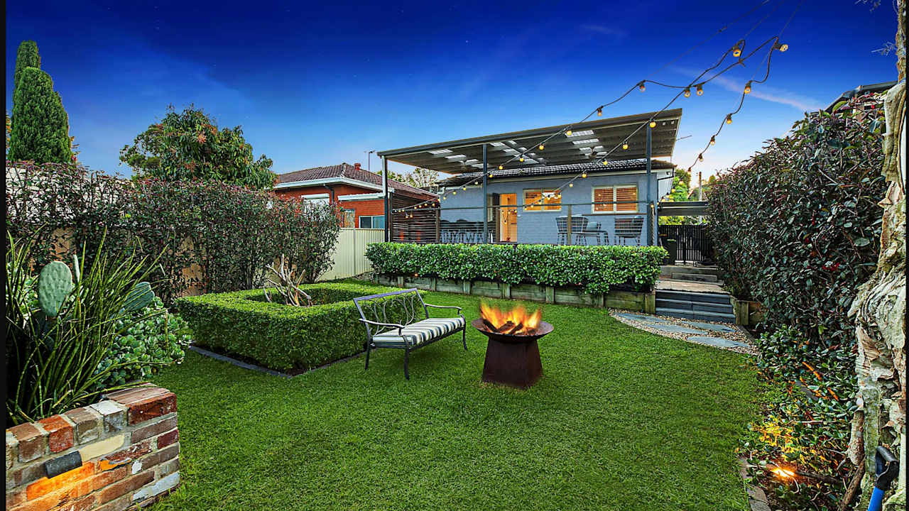 Room in a share house