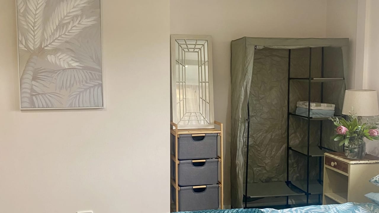 Furnished room with own bathroom