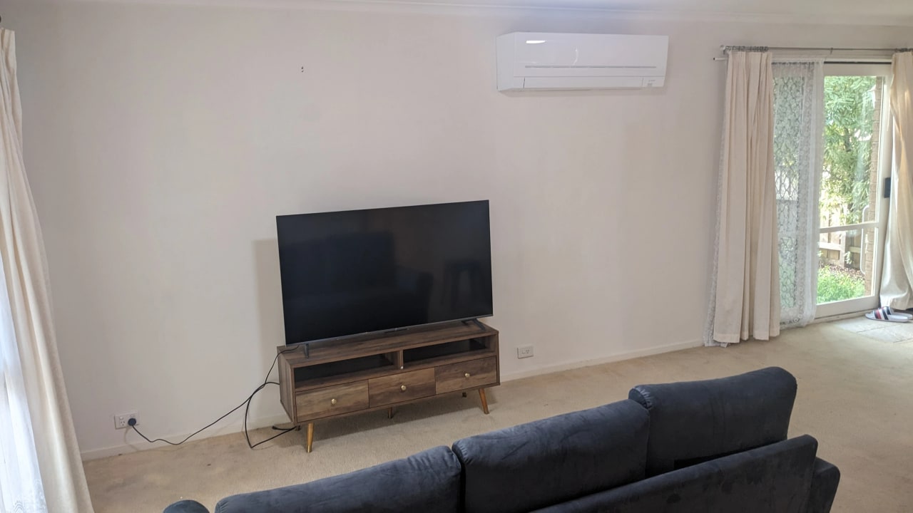 Unfurnished room in a share house