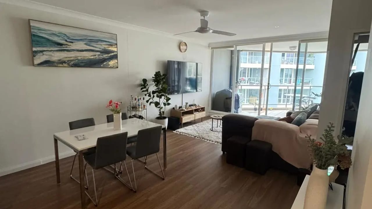 Whole property with 2 rooms for rent