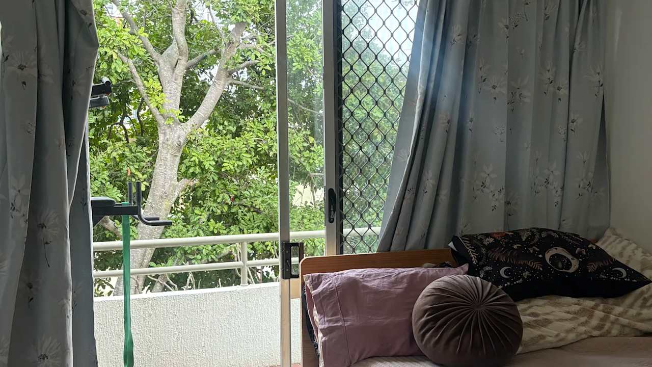 Furnished room with own bathroom