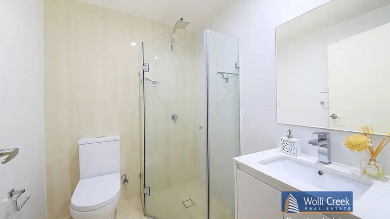 Furnished room with own bathroom