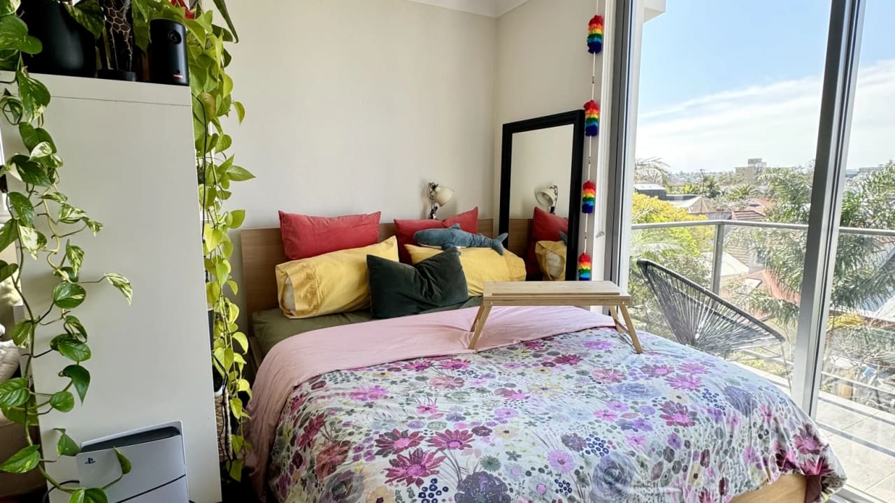 Furnished room studio flat for rent
