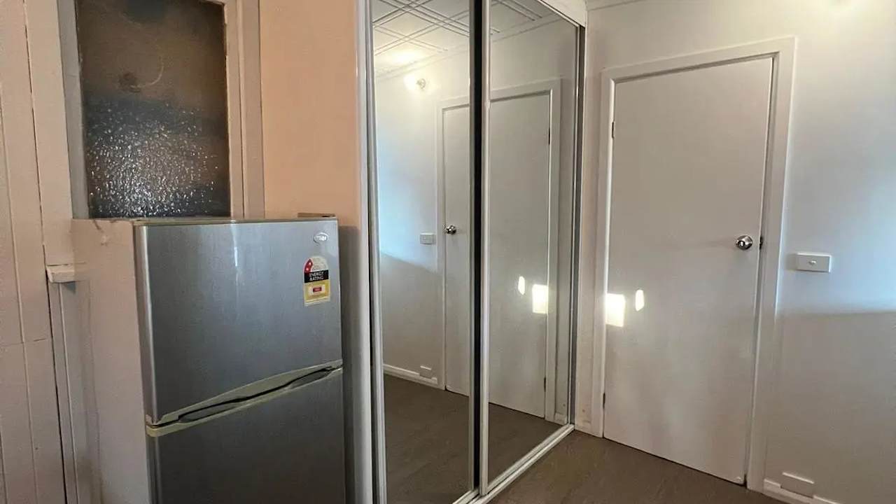 Furnished room with own bathroom