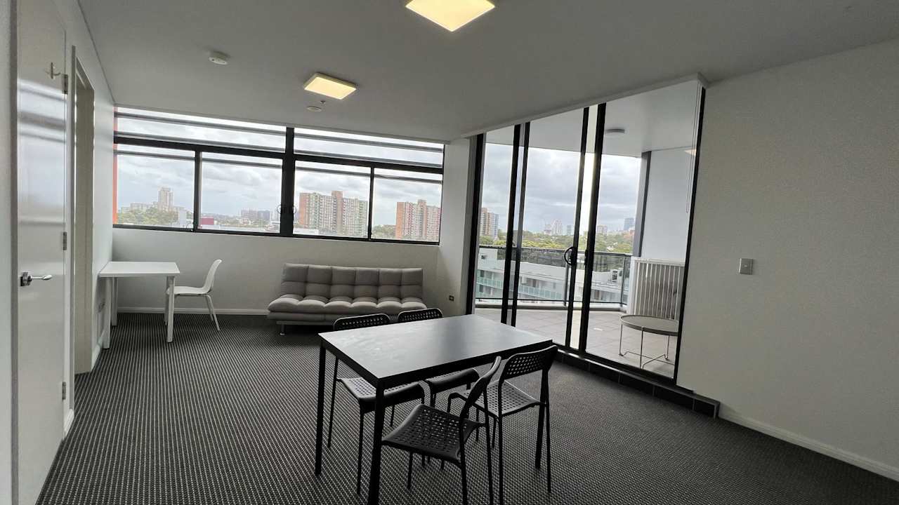 Whole property with 2 rooms for rent