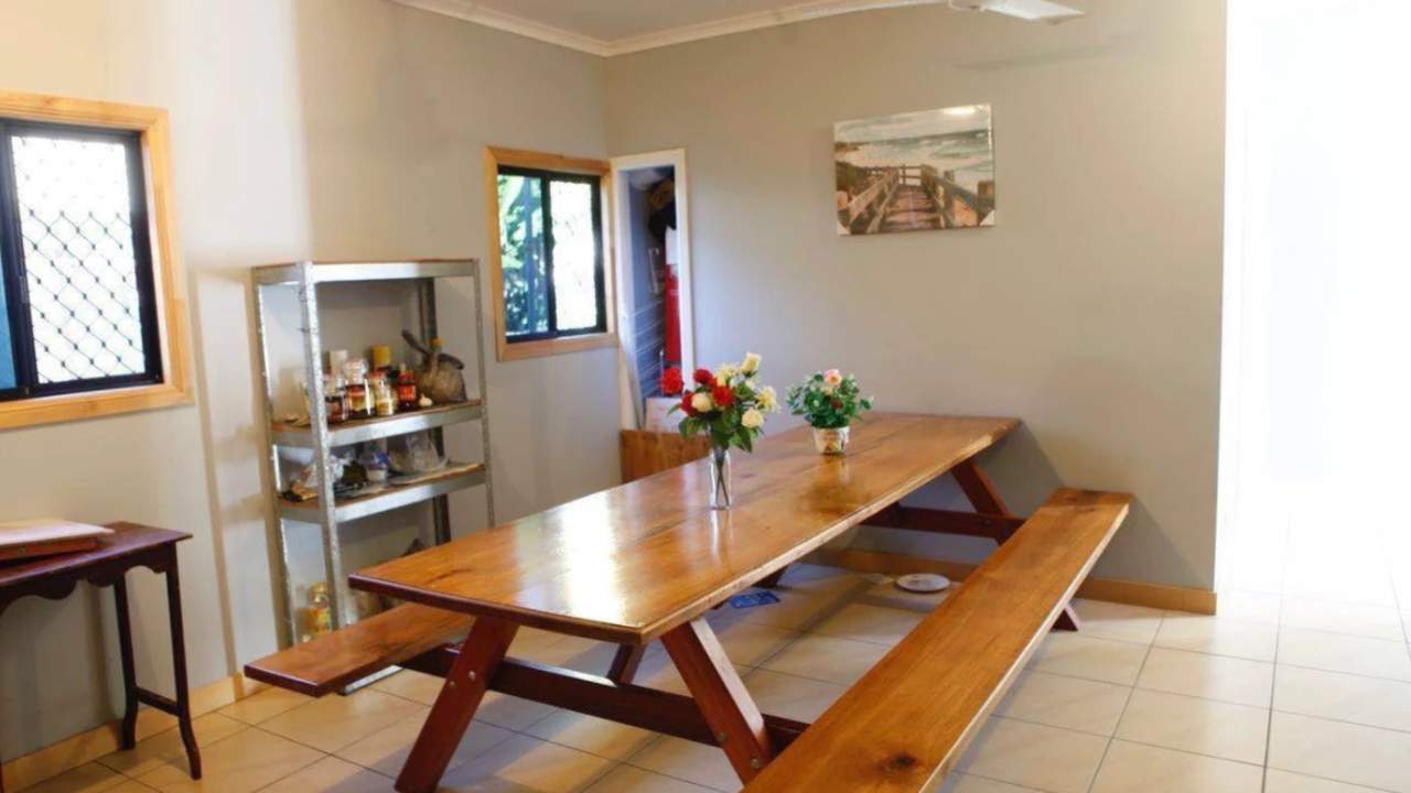 Room in a share house