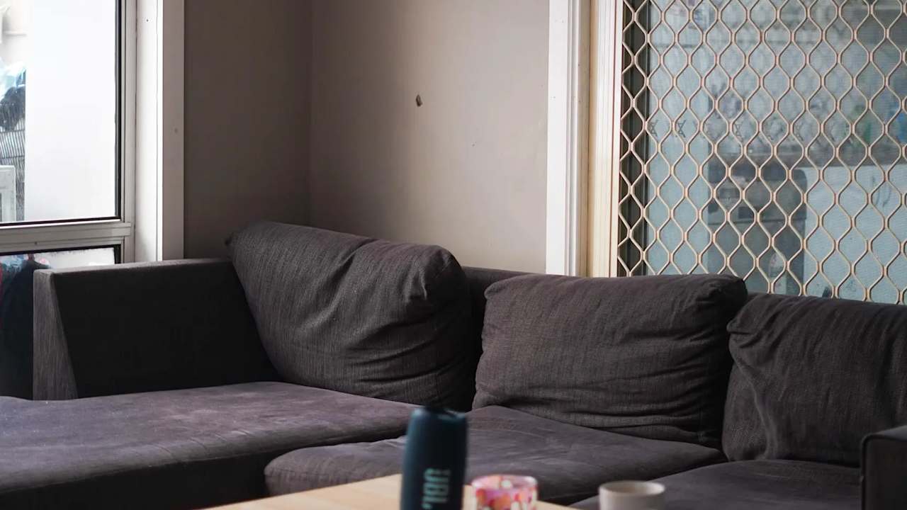 Furnished room in a share house