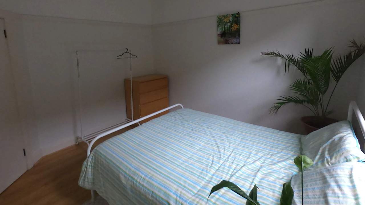 Unfurnished room in a share house