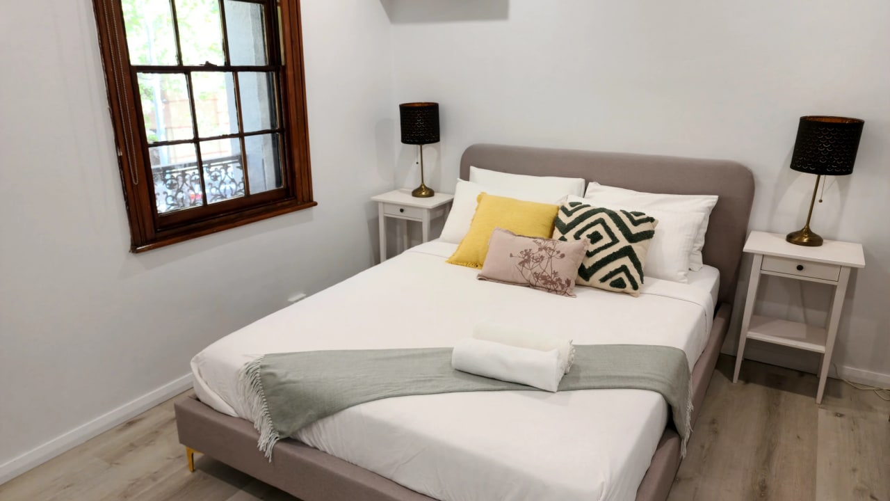 Furnished room in a share house