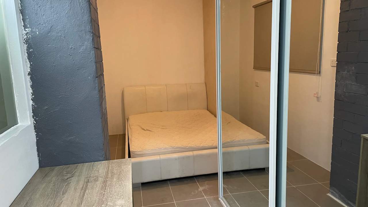 Furnished room studio flat for rent