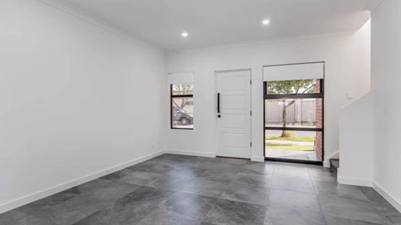 Unfurnished room in a share house