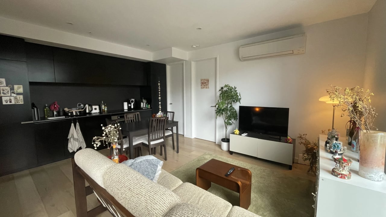 Whole property with 2 rooms for rent