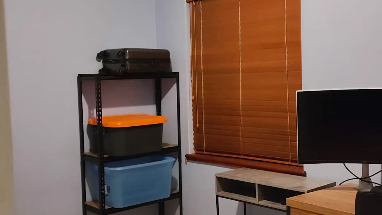 Room in a share house