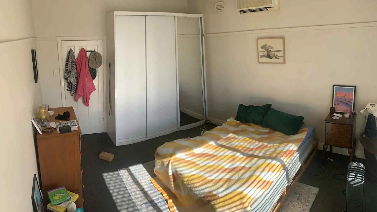 Unfurnished room in a share house