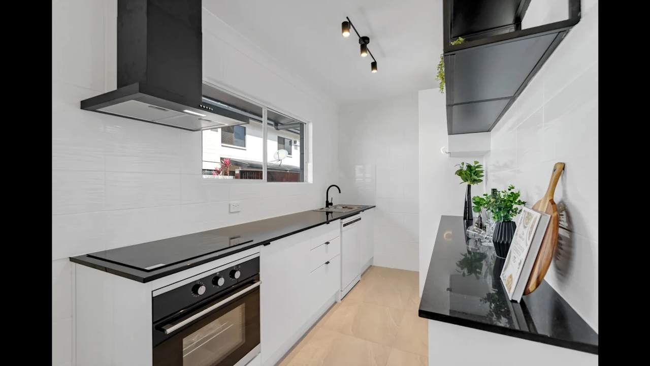 Whole property with 2 rooms for rent