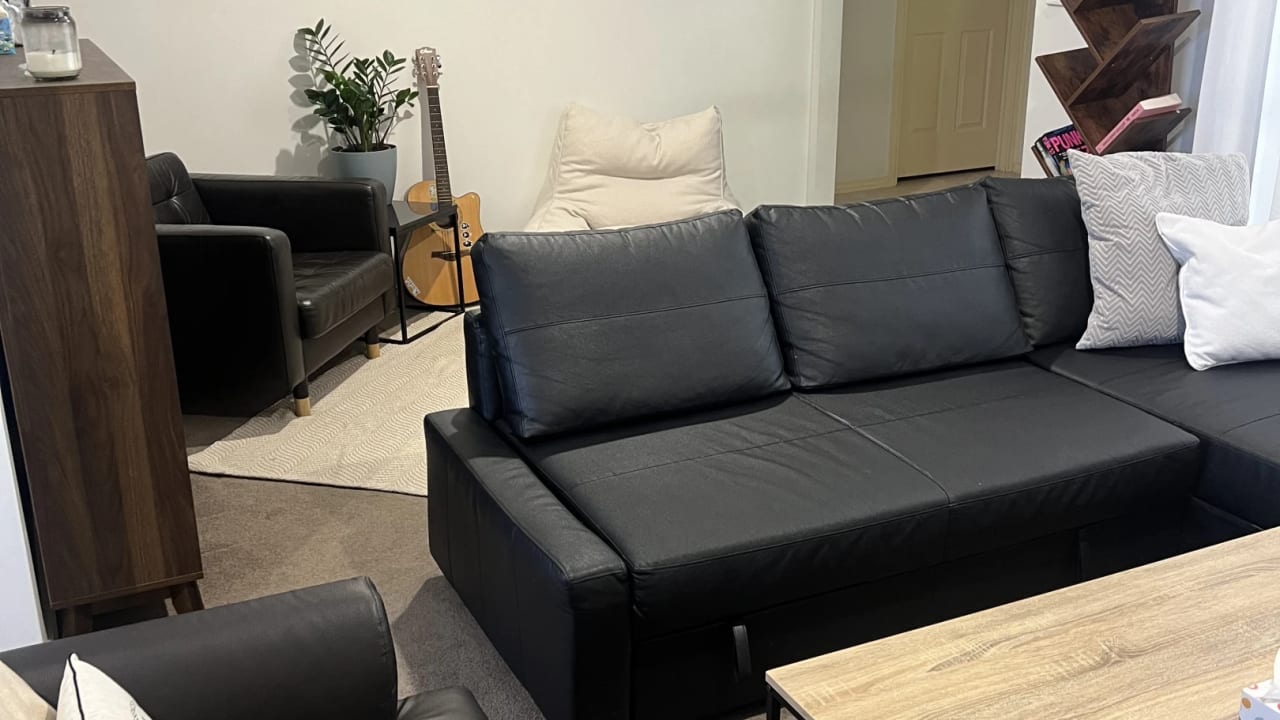 Room in a share house