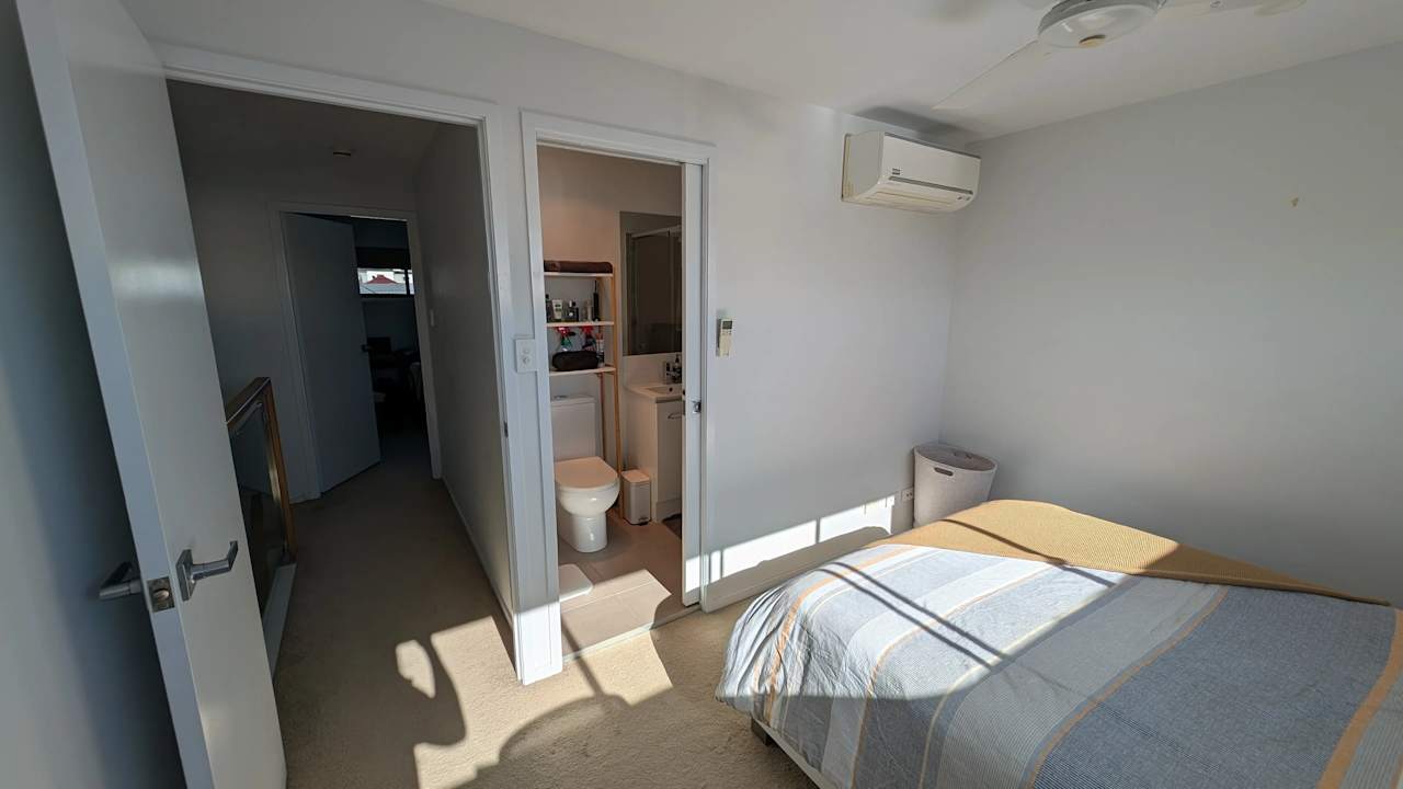 Room with ensuite in a share house