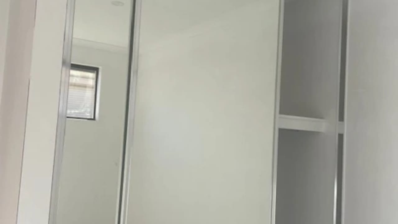 Room in a share house
