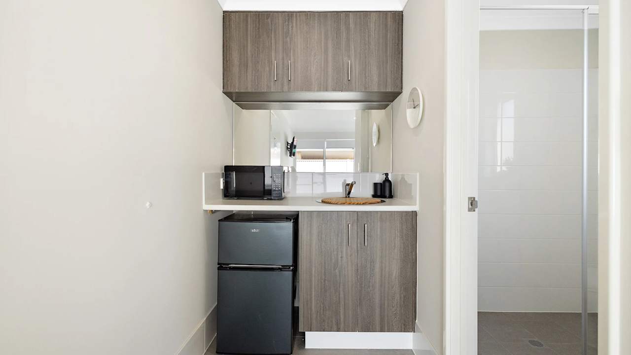 Furnished room with ensuite in a share house