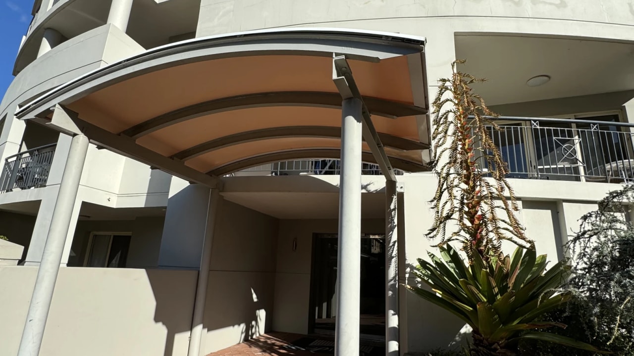 Furnished room with ensuite in a flatshare