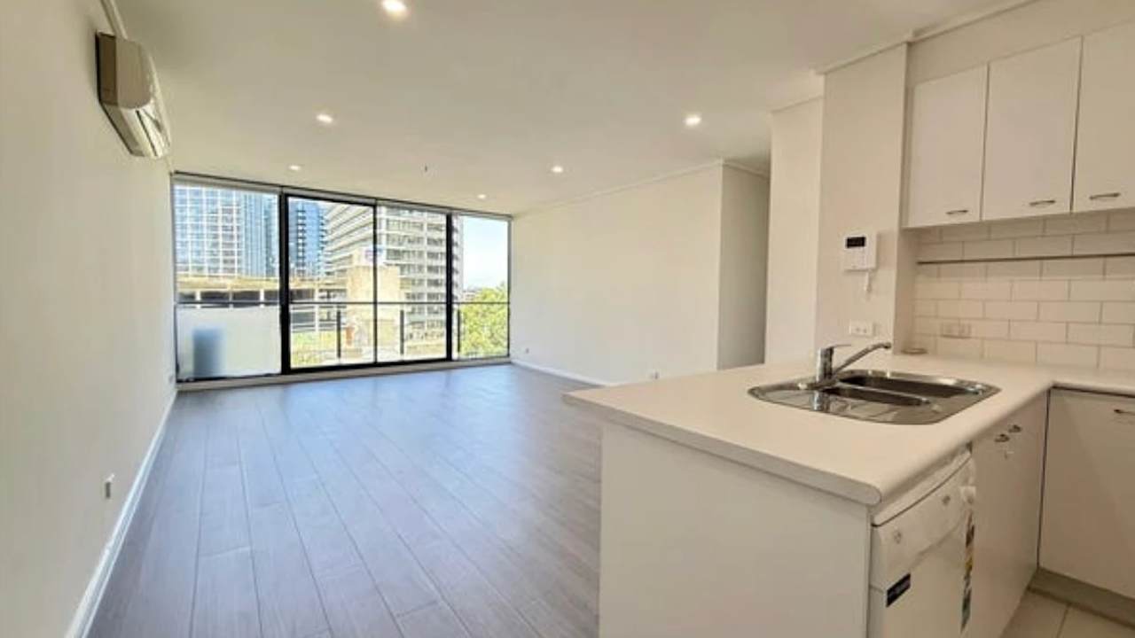 Whole property with 3 rooms for rent