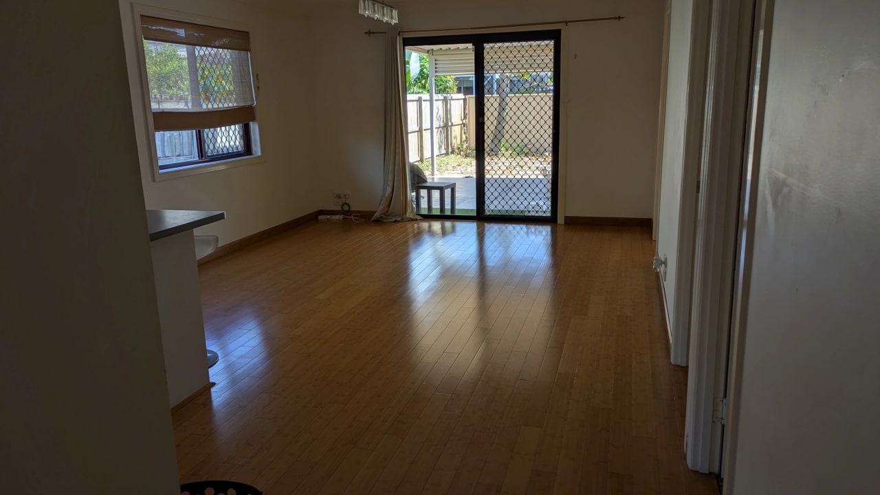 Unfurnished room in a share house