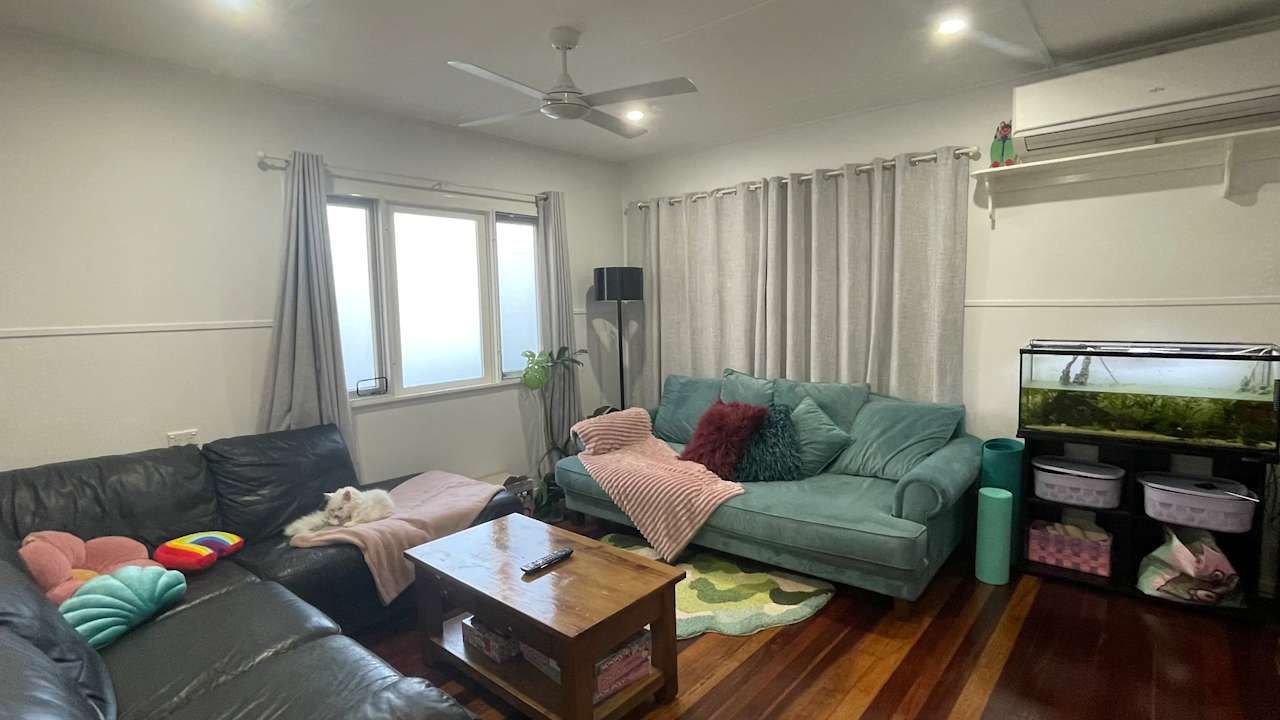 Unfurnished room in a share house