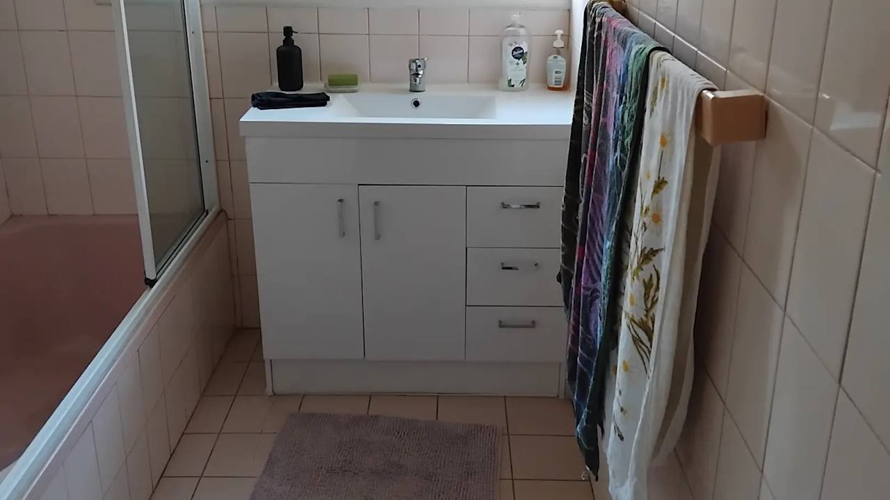 Furnished room with own bathroom