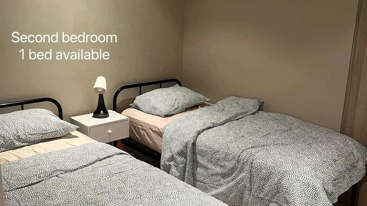 Furnished room in a flatshare