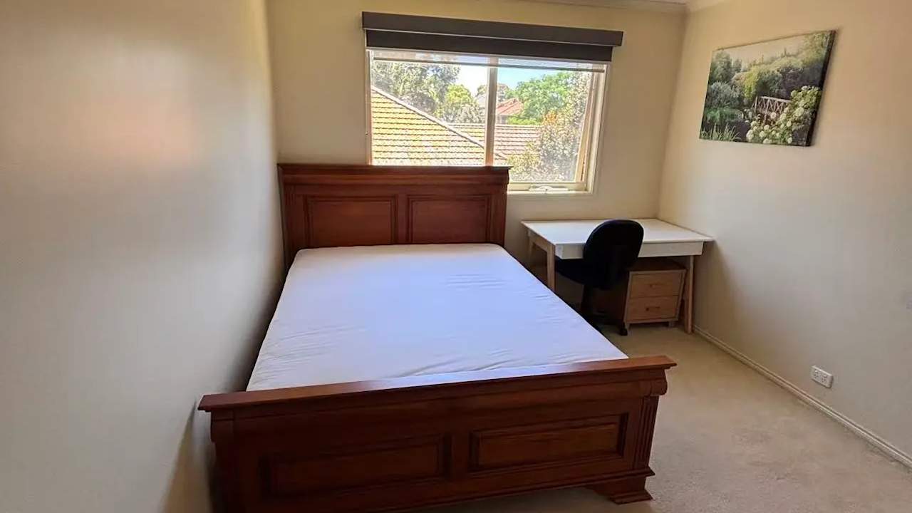 Furnished room in a share house
