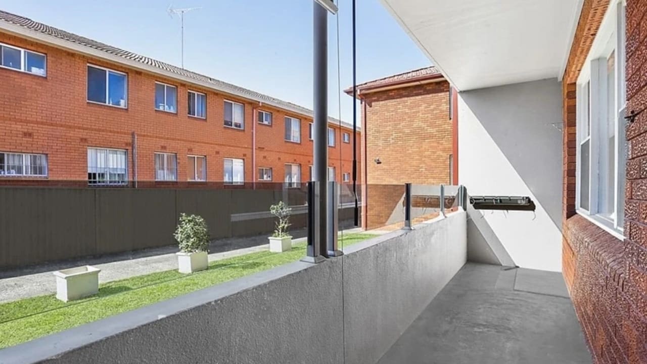 Whole property with 2 rooms for rent