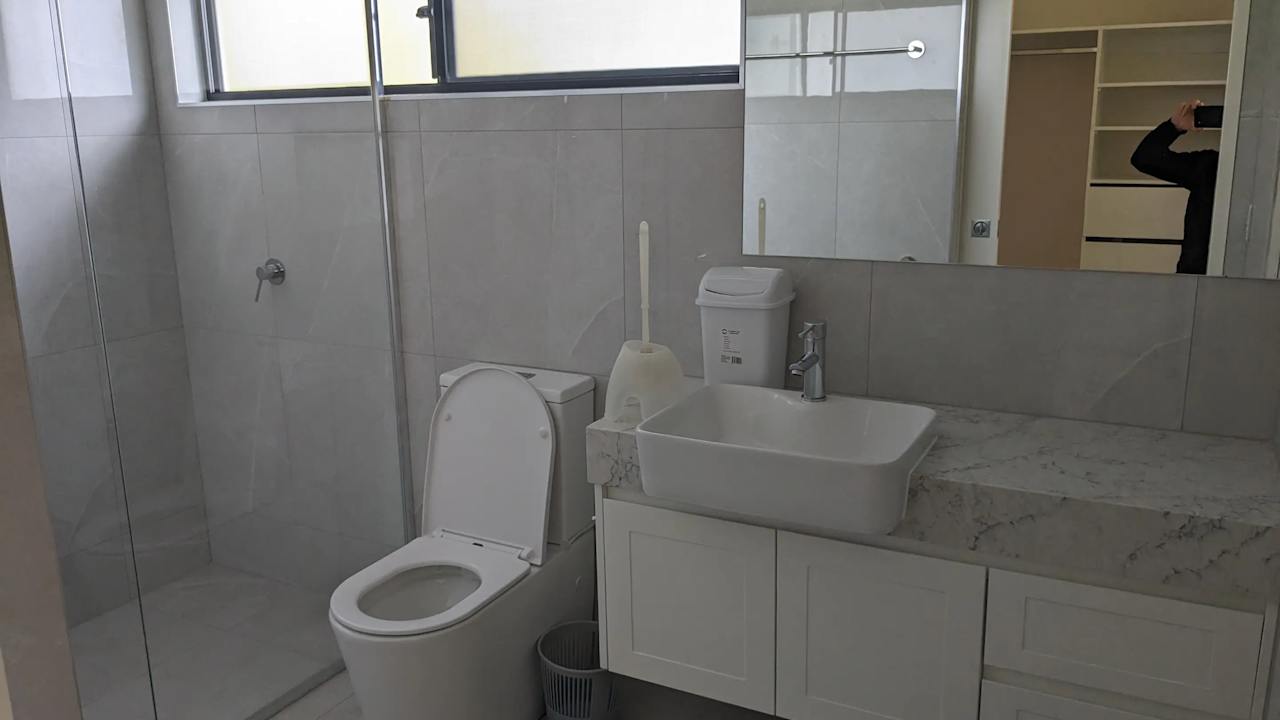 Furnished room with ensuite in a share house